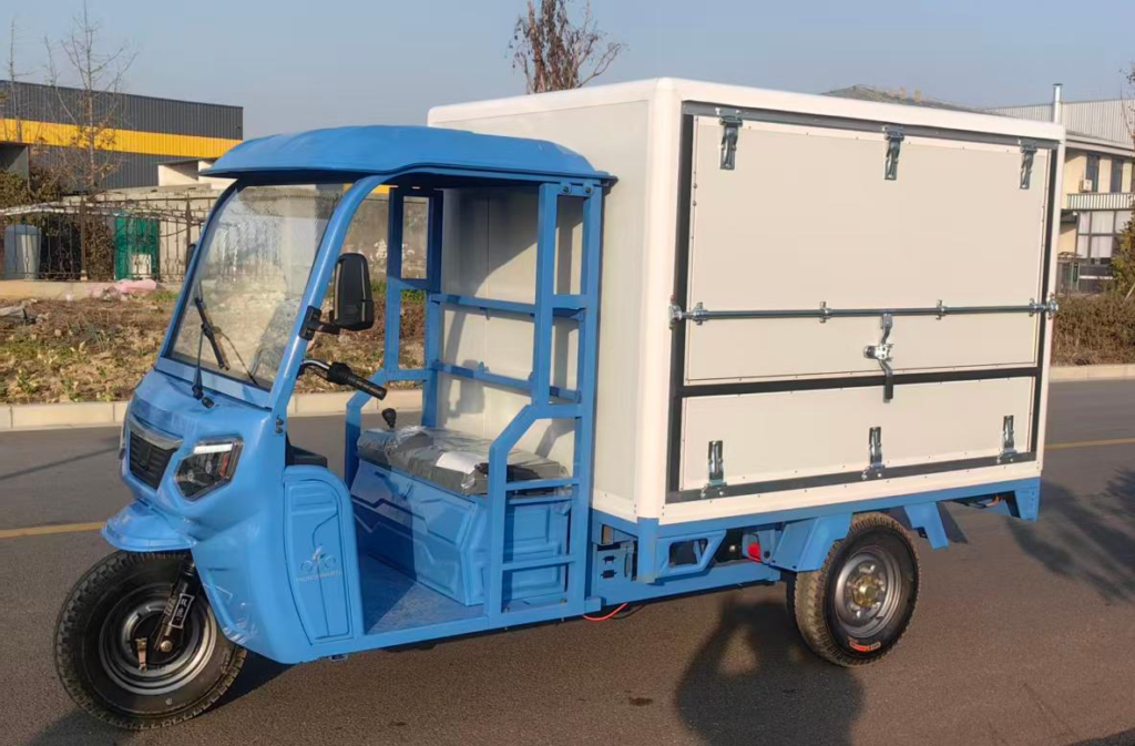 tuktuk Electric 3 Wheel Motorcycle -Loader 2.2 Heavy Duty – 5000W, 2000kg, 50km/h-19-57 - Gallery Image