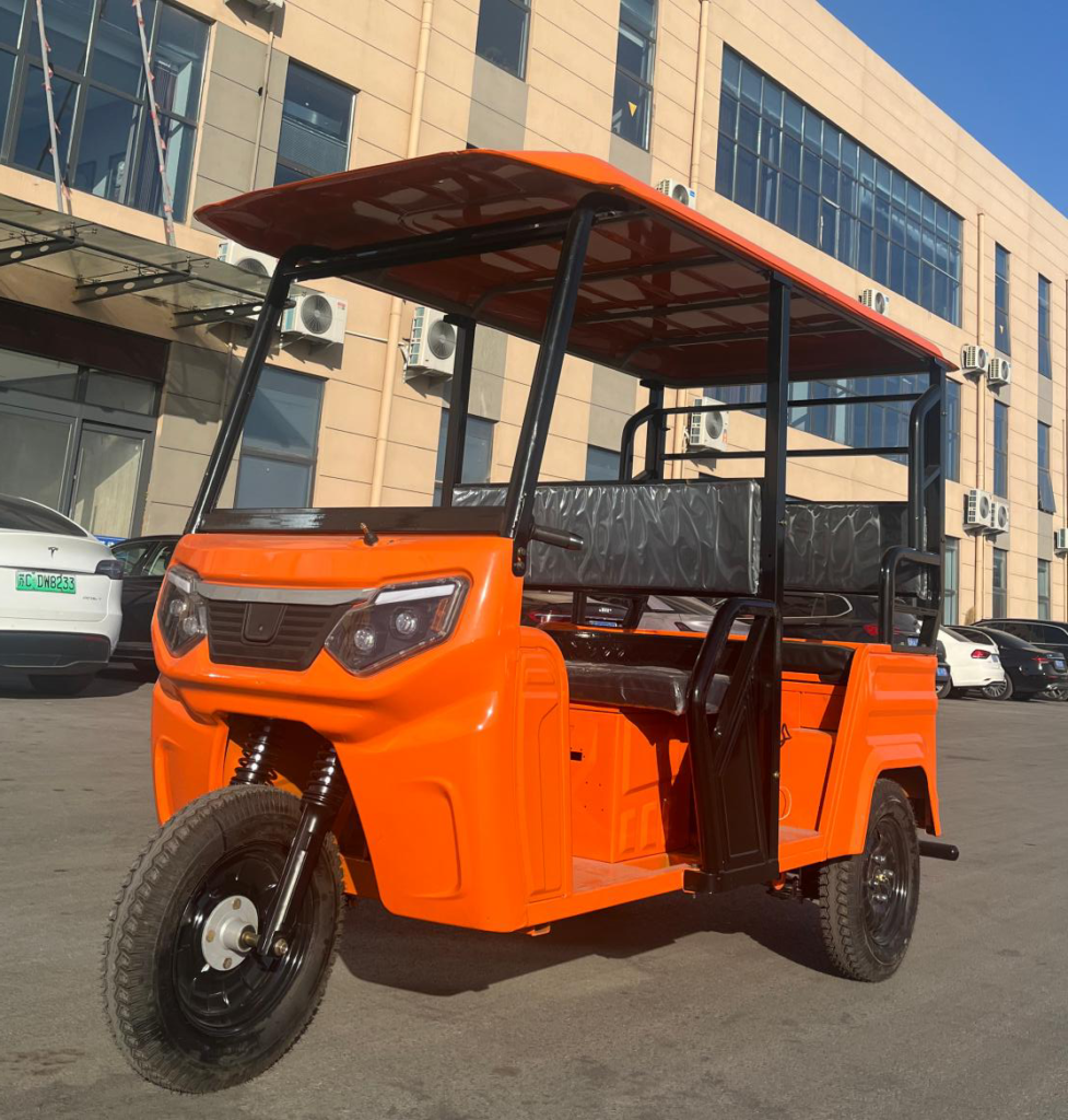 tuktuk Electric 3 Wheel Motorcycle – Luxury Canopy 3+1 – 2000W Motor, 3 Passengers, Open Canopy Design, 45km/h, LED Display, Integral Rear Axle - Gallery Image